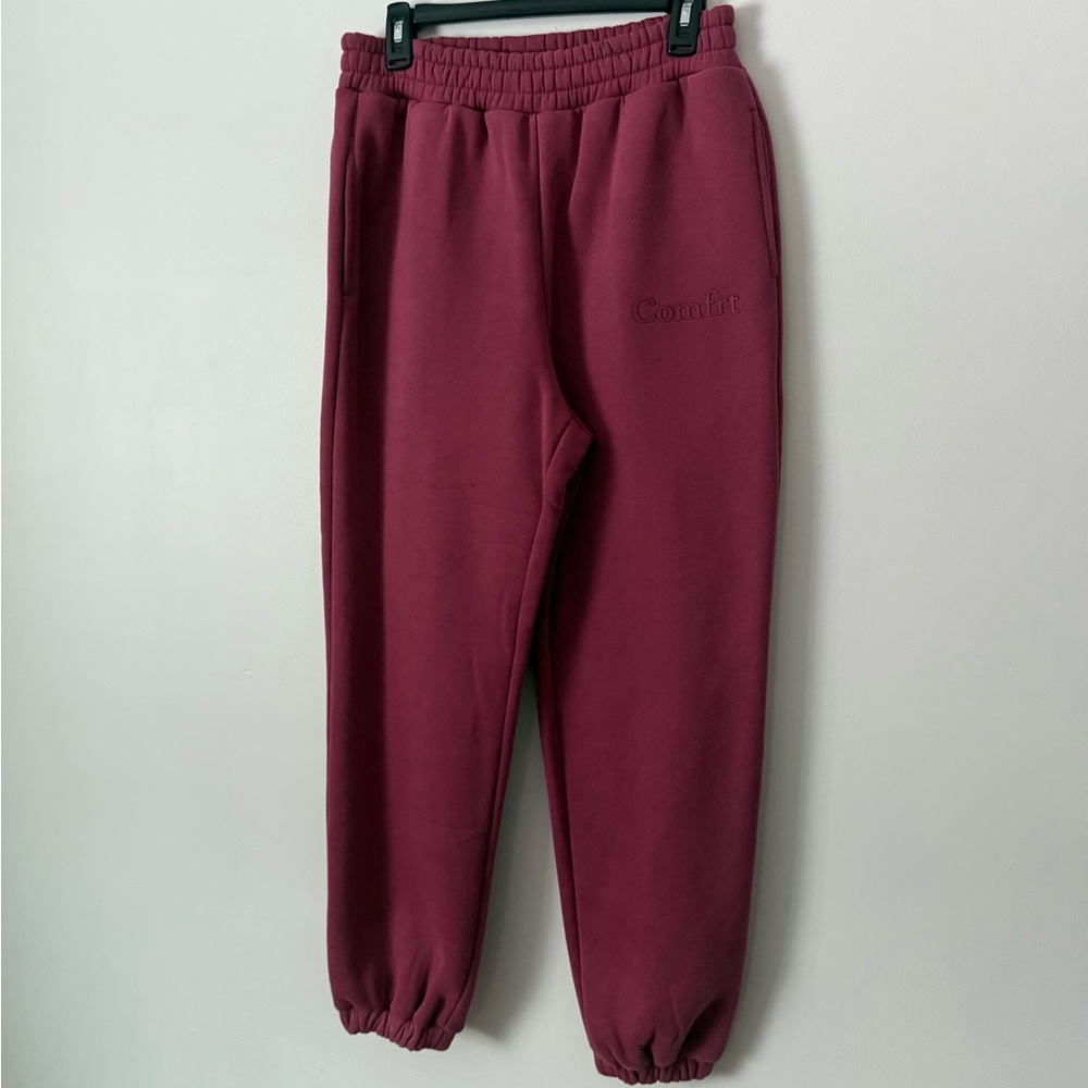 Comfrt Women’s Sweatpants- Berry